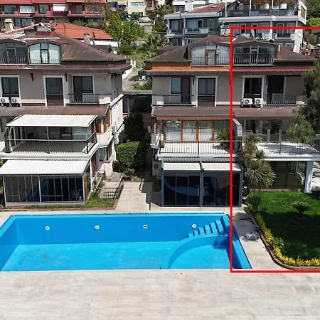 4 Floors - Air-conditioned - Brand New *