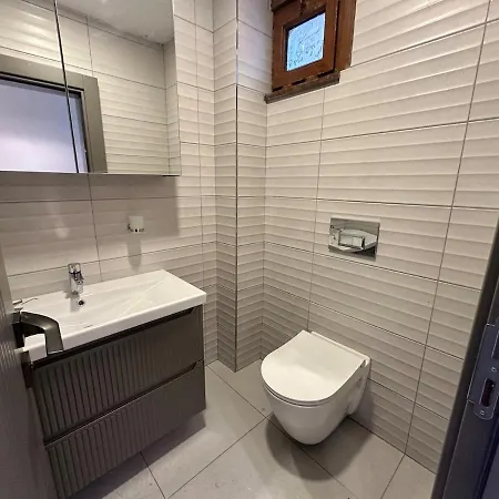 4 Floors - Air-conditioned - Brand New