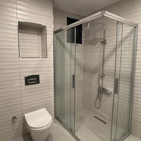 4 Floors - Air-conditioned - Brand New *