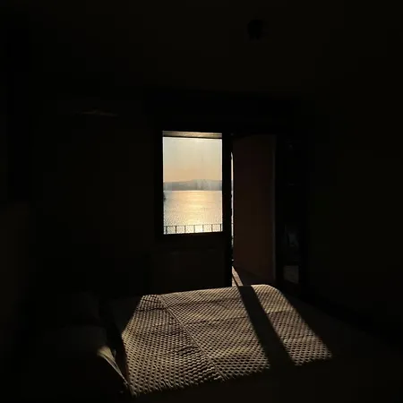 4 Floors - Air-conditioned - Brand New Büyükçekmece