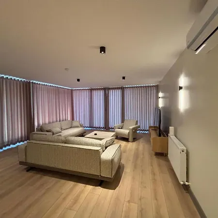 فيلة 4 Floors - Air-conditioned - Brand New بيوكجكمجة