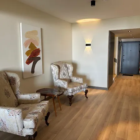 4 Floors - Air-conditioned - Brand New Villa *